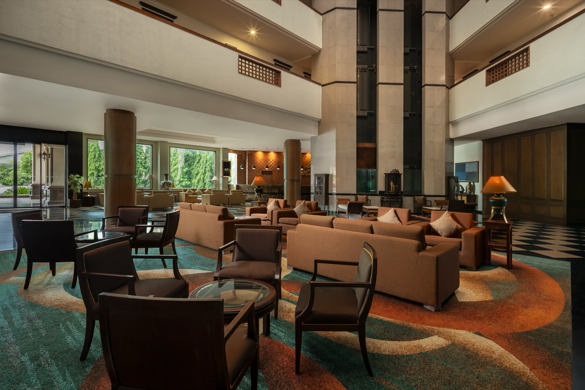 Lobby interior at Sri U-Thong Grand Hotel