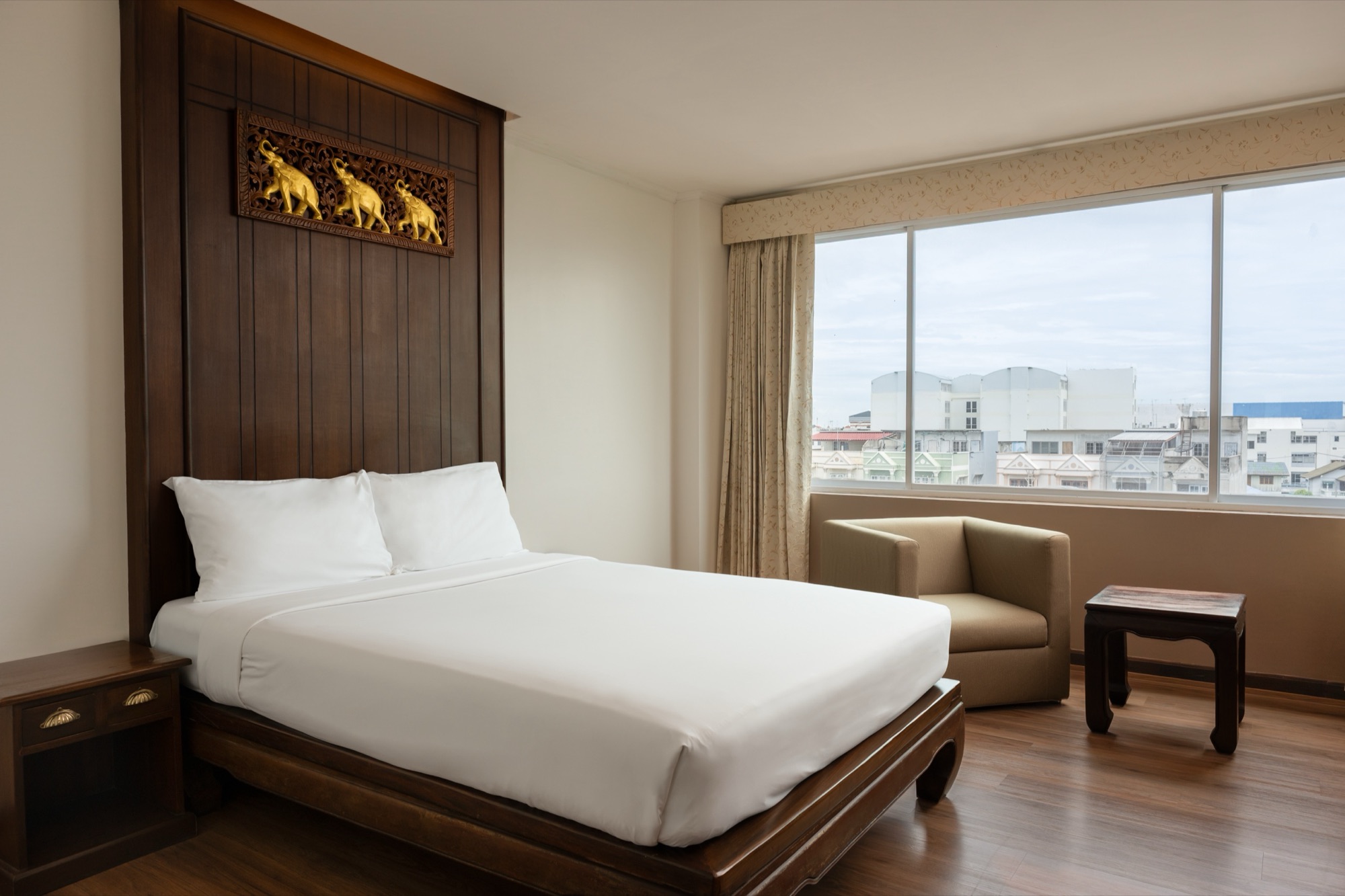 Classic Room at Sri U-Thong Grand Hotel