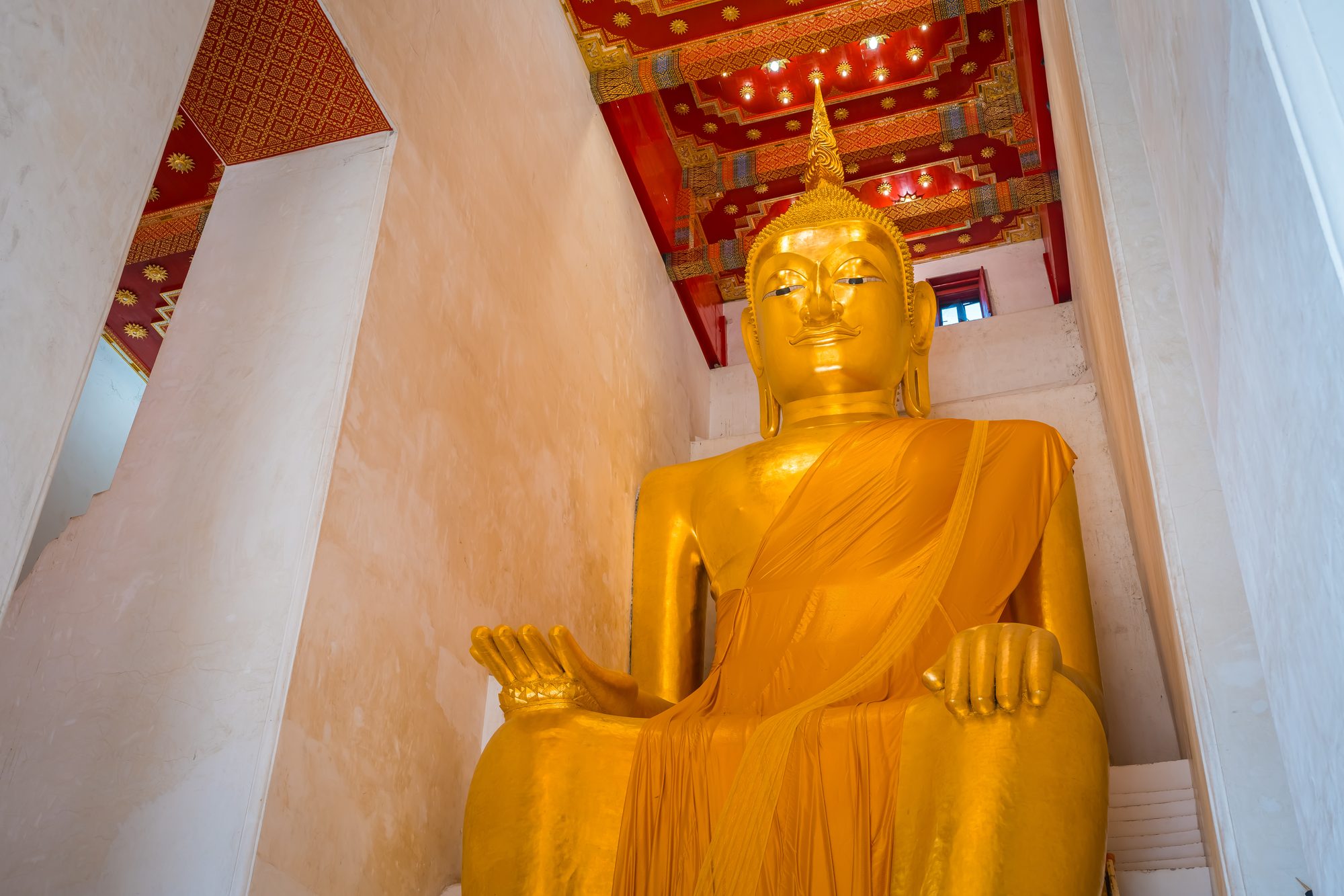Wat Pa Lelai Worawihan Luang Pho To Buddha in Suphanburi